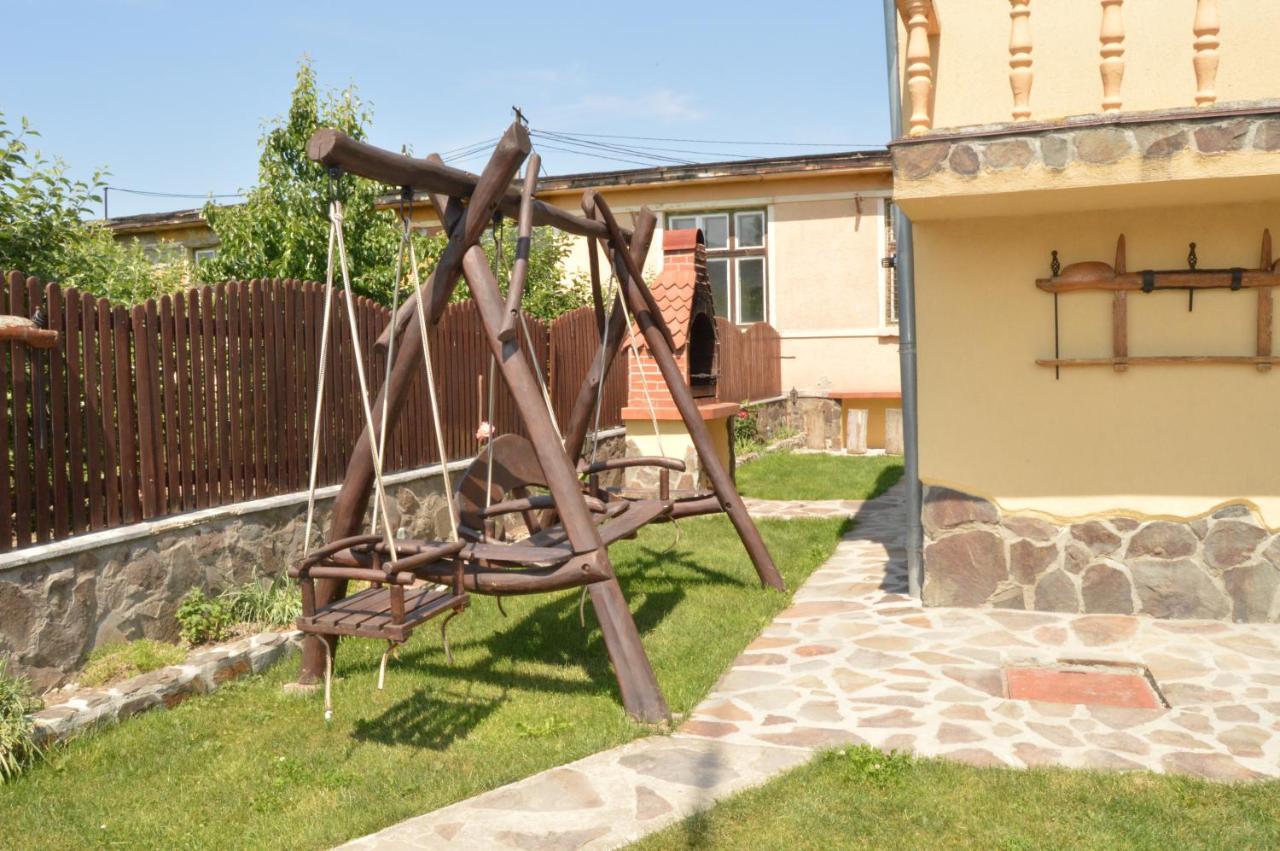 Bed and Breakfast Casa Vlasea Albesti Сигишоара Экстерьер фото